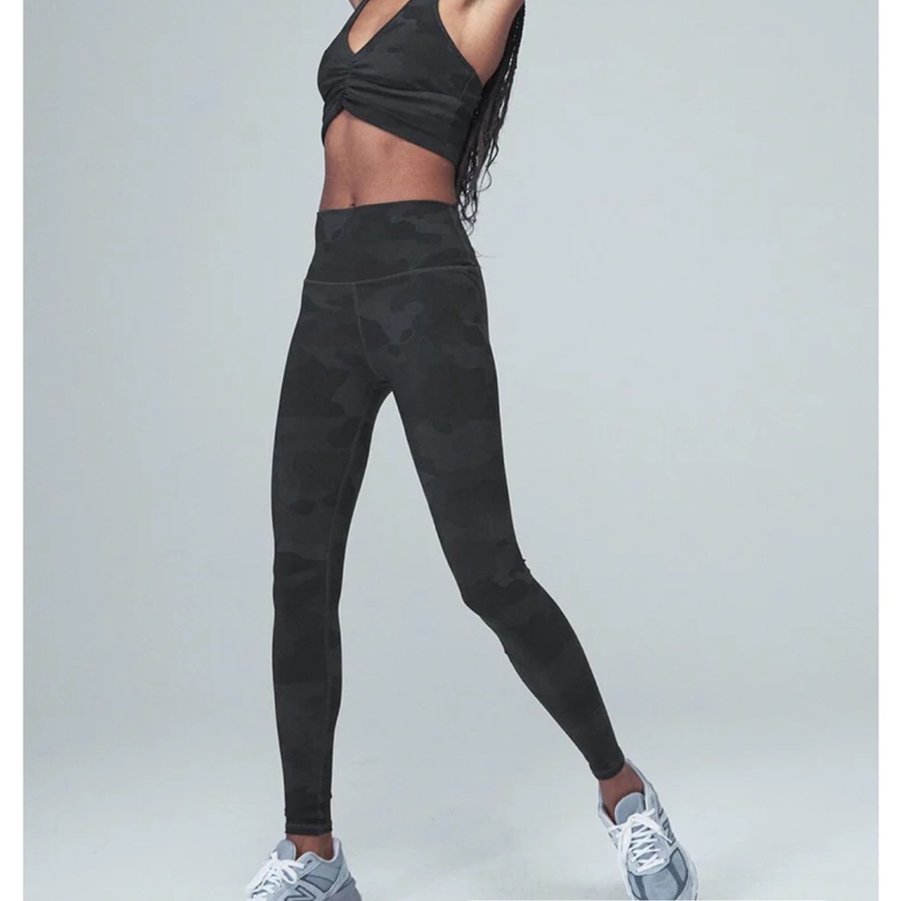 Alo Yoga High-Waist Camo Vapor Legging